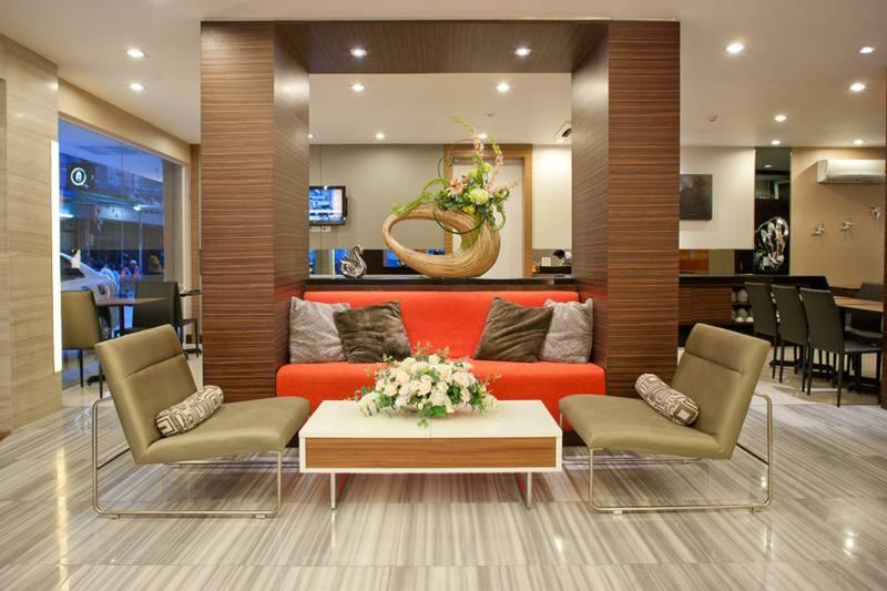 Hotel Arawana Express Phromphong Bangkok Esterno foto