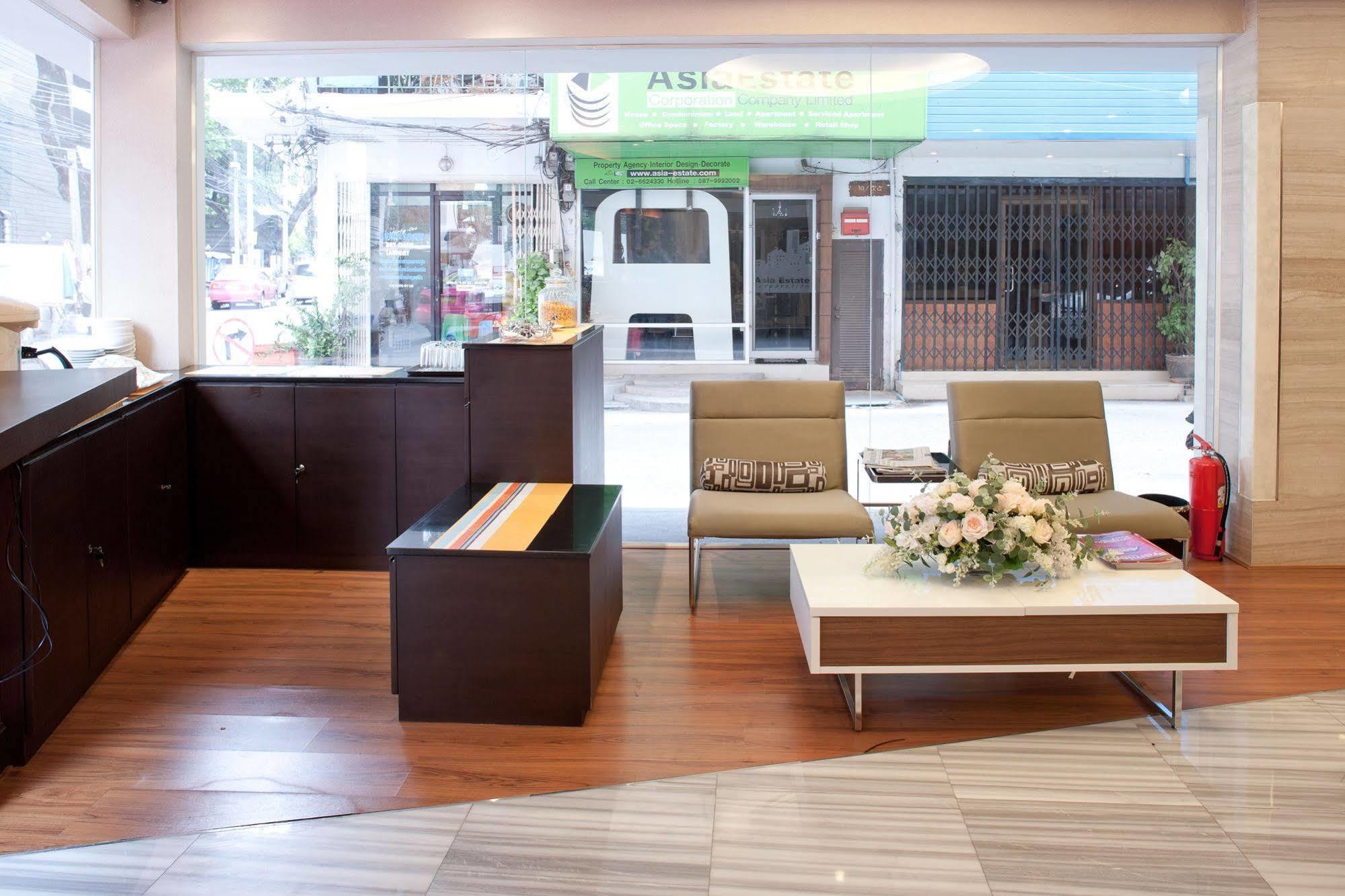 Hotel Arawana Express Phromphong Bangkok Esterno foto